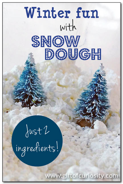 Winter fun with snow dough: Use two simple ingredients to create your own "snow dough" for indoor winter fun. This silky snow dough is moldable and makes a great sensory play material. || Gift of Curiosity