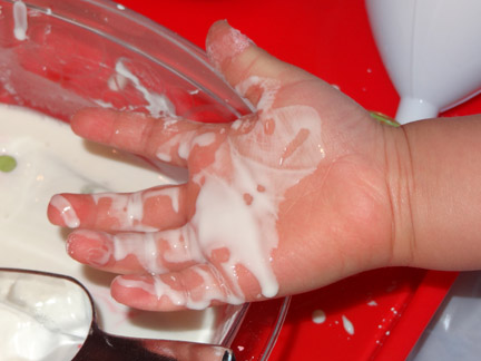 Fun with oobleck >> Gift of Curiosity