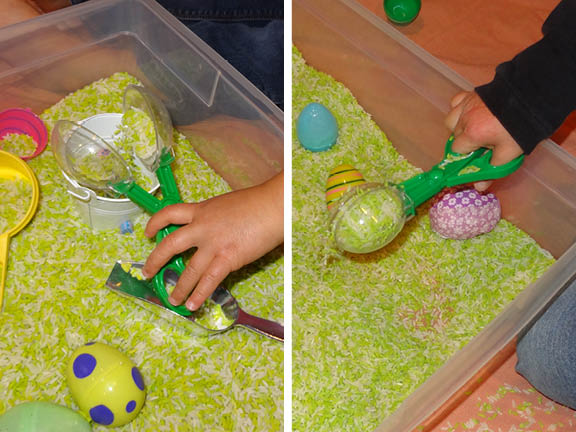 How we used our Easter sensory bin >> Gift of Curiosity