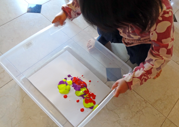 Painting with marbles >> Gift of Curiosity