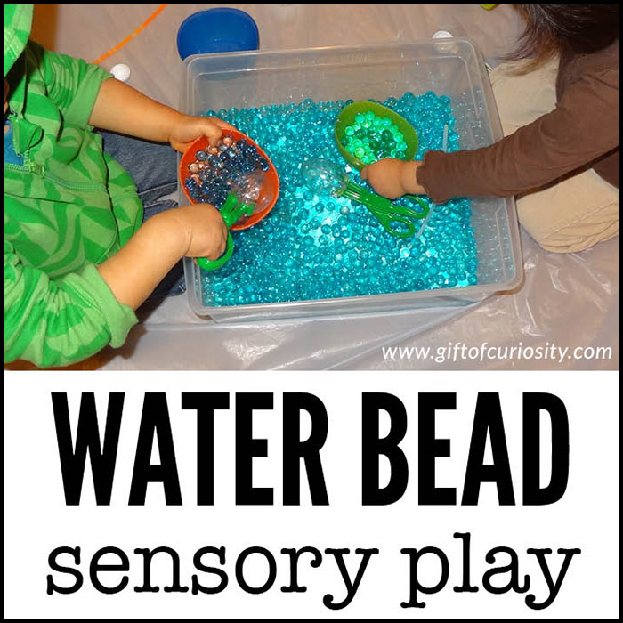 Water bead sensory play | Preschool sensory play ideas | Sensory bins for kids || Gift of Curiosity