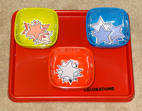4th of July Montessori trays - star-themed shades of color activity || Gift of Curiosity