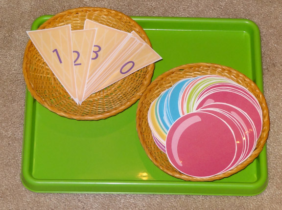 Montessori trays and activities - Ice Cream Scoop Counting Activity || Gift of Curiosity