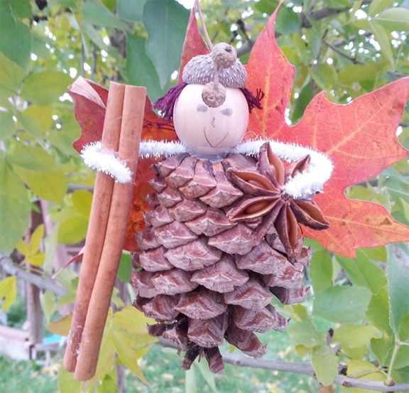 Fall activities for kids: Tree fairy from Mama Rosemary || Gift of Curiosity