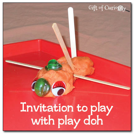 Sensory play: Invitation to play with homemade play doh || Gift of Curiosity