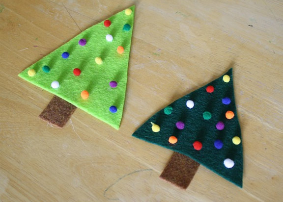 Felt Christmas tree pins from Buggy and Buddy