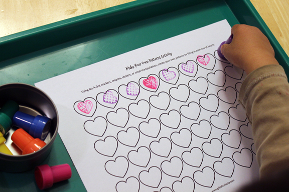 Valentine Montessori activities: Valentine Patterning Activity || Gift of Curiosity