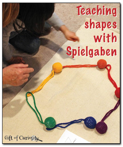Teaching shapes with the Spielgaben balls and strings, plus a free printable you can use to teach shapes to your kids || Gift of Curiosity