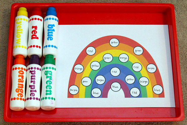 15+ ideas for using do-a-dot printables to help kids learn: practice reading color words #DoADot #handsonlearning || Gift of Curiosity