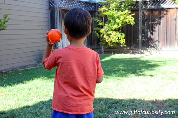Sight word ball toss game: Get kids moving and having fun while learning with this sight word ball toss game. Plus, you can adapt this activity to work on letters, numbers, shapes, math facts, and more! See how EASY this is to do with just one special type of marker! #handsonlearning  || Gift of Curiosity