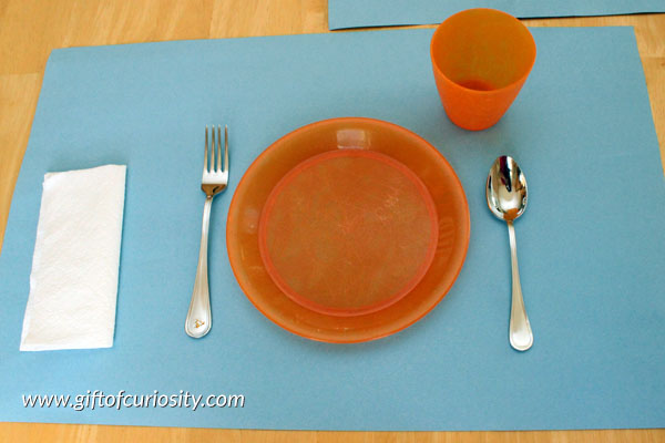 Montessori mapping activities - mapping a table setting. #Montessori #geography #mapping || Gift of Curiosity