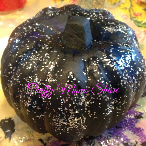 Night sky pumpkin from Crafty Moms Share
