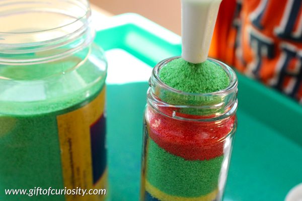 Sand in a bottle craft - a great craft for parties, learning about the ocean, or studying pirates! #artforkids || Gift of Curiosity
