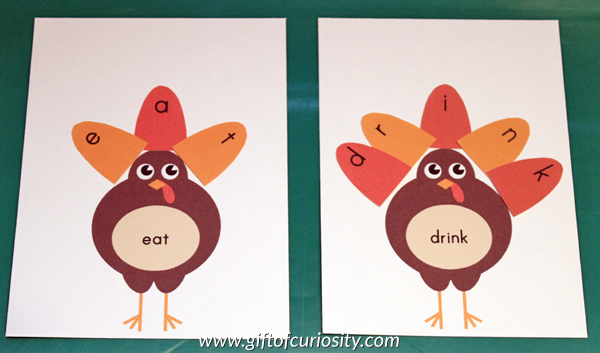 Free Turkey Feather Spelling Activity for #Thanksgiving. Kids put the feathers on the turkeys while practicing some Thanksgiving-themed spelling words. Blank pages included so adults can create their own spelling words. #freeprintables