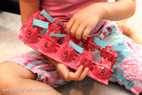 Egg carton number matching game: an activity that promotes counting, number recognition, and fine motor skills || Gift of Curiosity