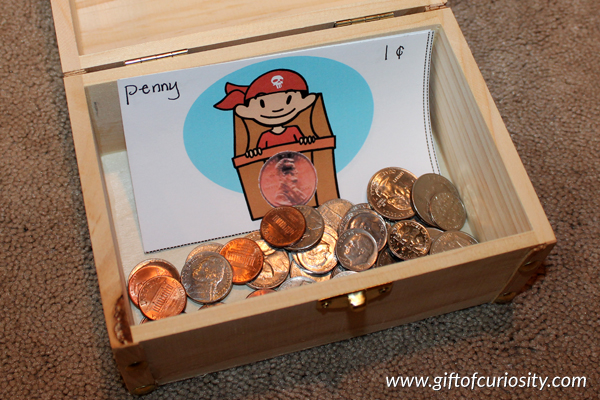 Pirate Montessori activities: Pirate treasure sorting to learn about money || Gift of Curiosity
