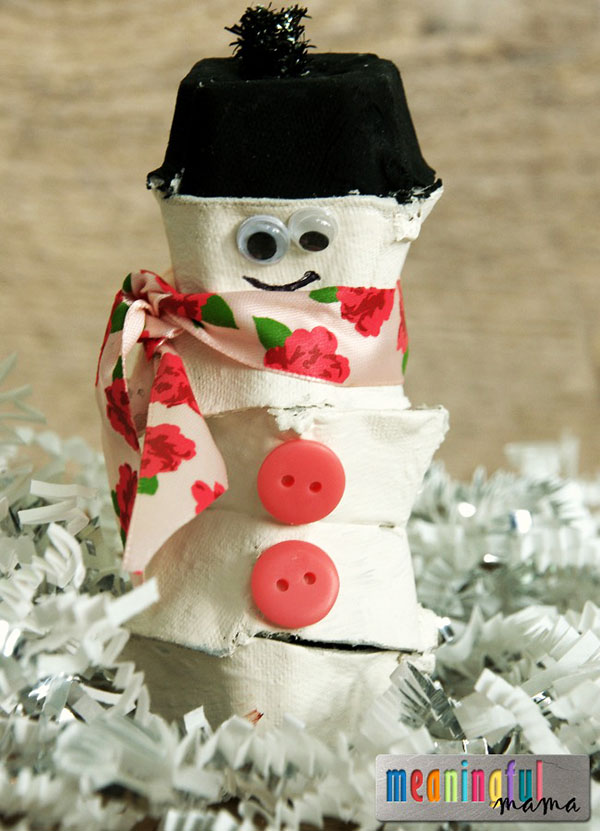 Snowman egg carton craft from Meaningful Mama