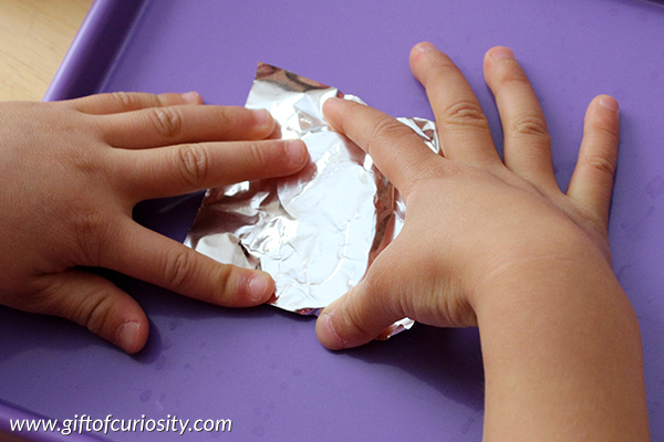Aluminum foil letters: A tactile fine motor activity that helps kids learn the shapes of letters {101 ways to teach the alphabet} || Gift of Curiosity