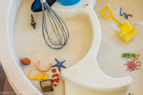 Coral reef sensory soup activity from Simple Fun for Kids