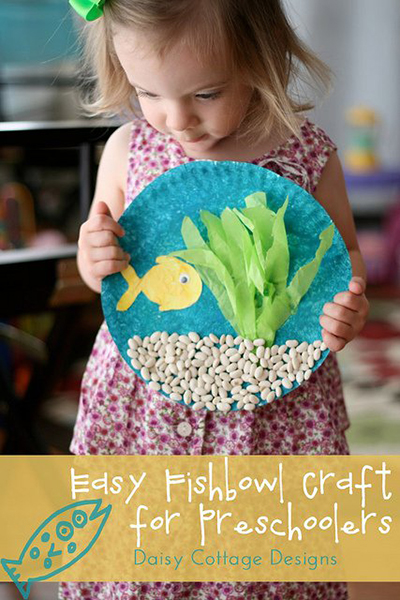 Easy fishbowl craft for preschoolers from Daisy Cottage Designs