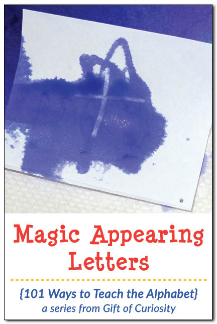 Letters appear like magic when combining a crayon resist technique with liquid watercolors. What a fun way to help kids learn their letters! This could be adapted to help learn vowels vs. consonants, capital letters vs. lowercase letters, etc. || Gift of Curiosity