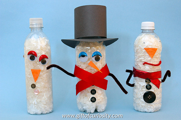 This plastic bottle snowman craft is perfect for the kids to make this winter! || Gift of Curiosity