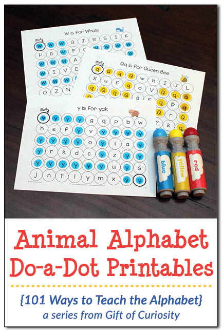 Animal Alphabet Do-a-Dot Printables - a great resource for kids who are learning their letters! I've got to try these alphabet worksheets with my kids! || Gift of Curiosity