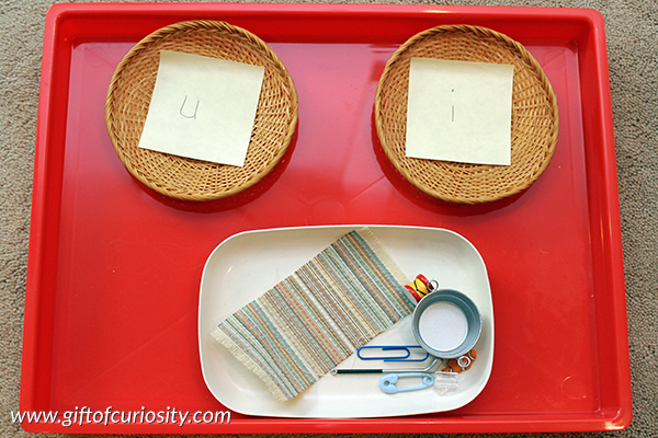 Montessori language activities using miniature objects. Activities for identifying middle vowel sounds. || Gift of Curiosity
