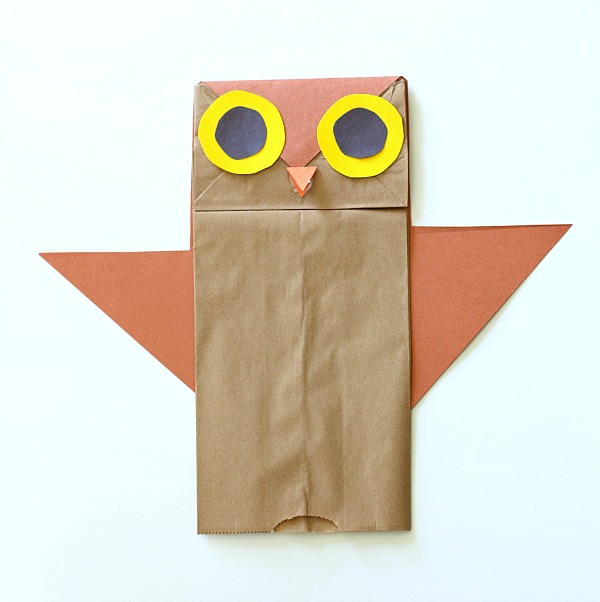 Paper bag puppet owl from Buggy and Buddy